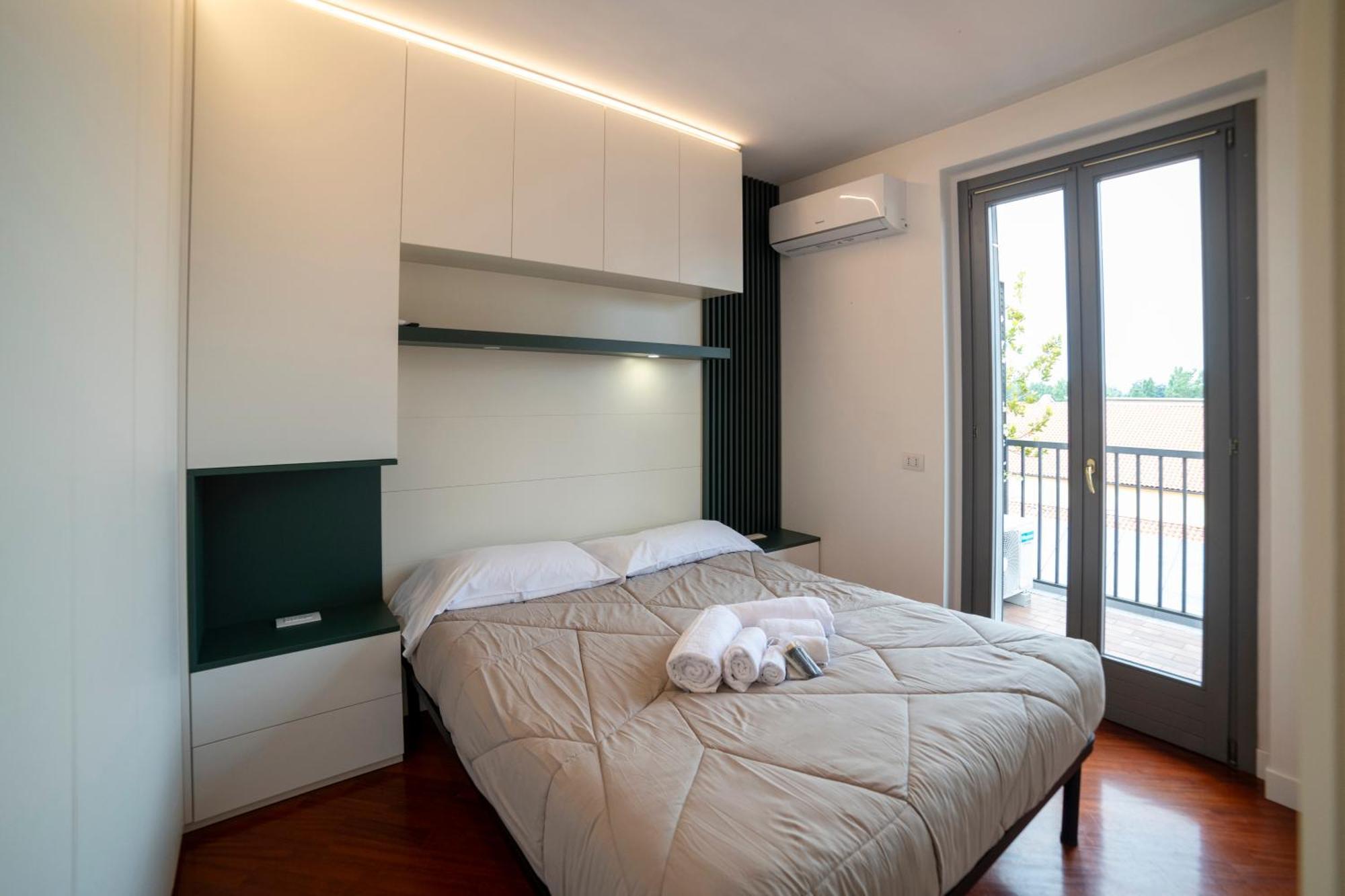 Villa Fenix Milano ภายนอก รูปภาพ